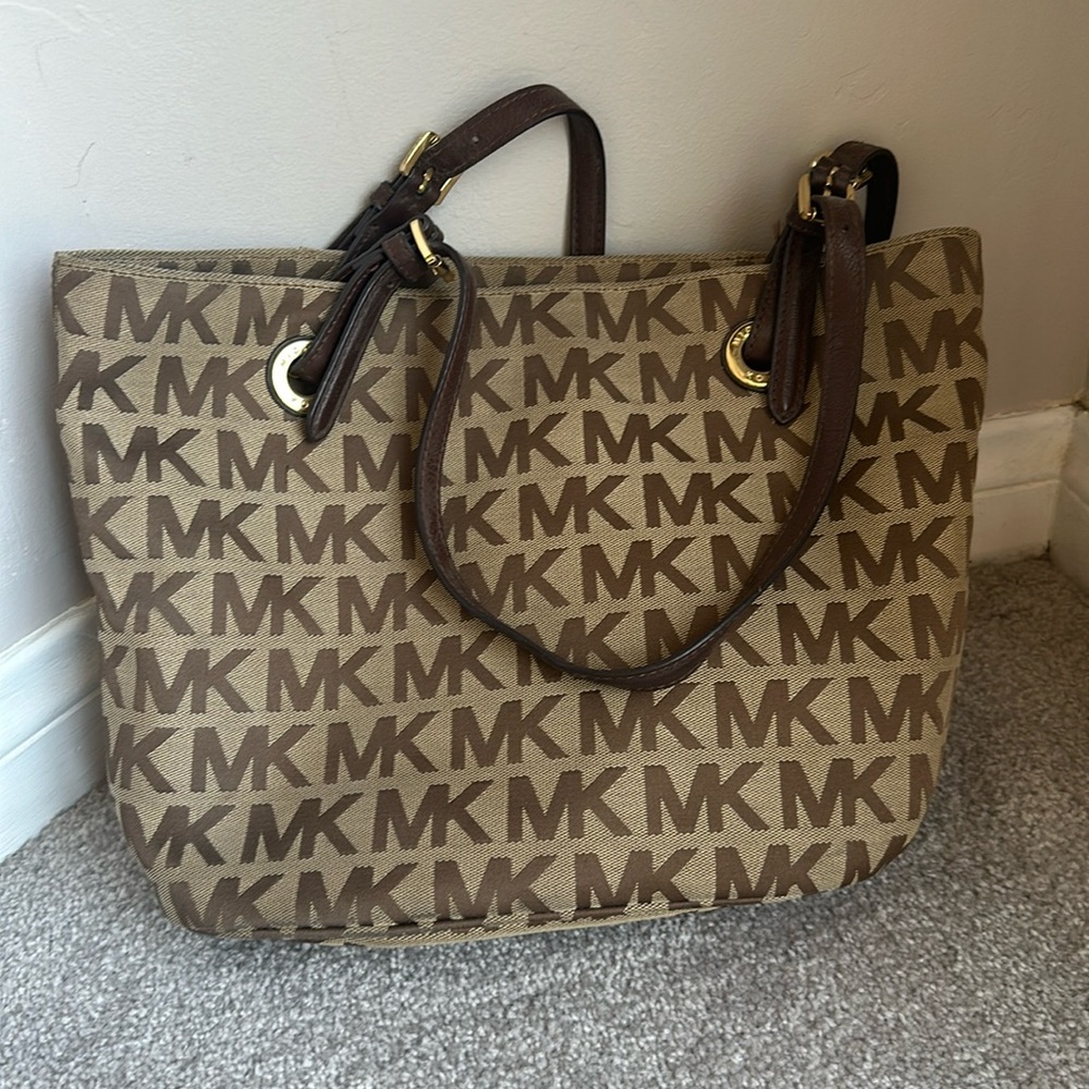 MK purse